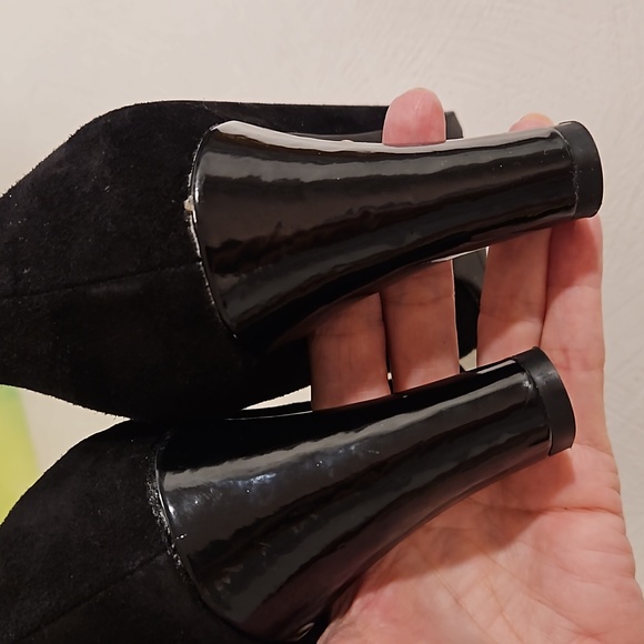 NATURALIZER Size 10M NWOT Black, slide on, elastic edged shiny heel Travel - Picture 4 of 8